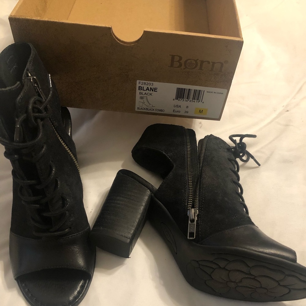 Born Blane black size 8 Euro 39 never worn